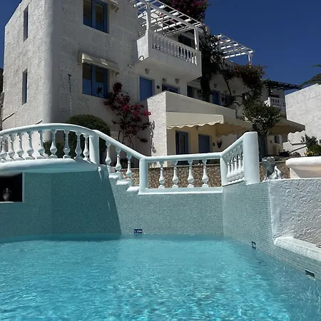 Гостьовий будинок Sunny Hideaway In Chersonisos Херсонісос