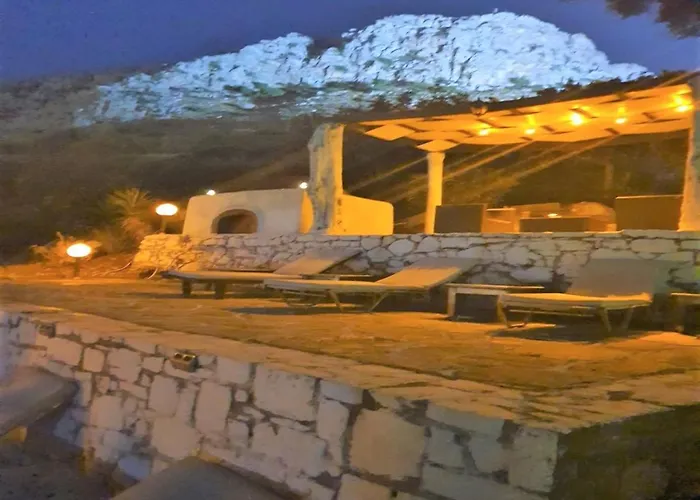 Sunny Hideaway In Chersonisos