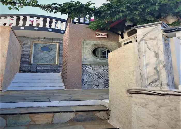 Гостьовий будинок Sunny Hideaway In Chersonisos 4*