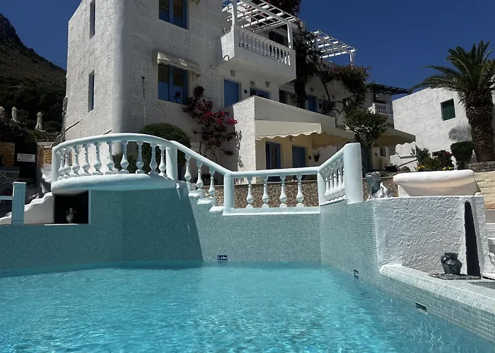 Гостьовий будинок Sunny Hideaway In Chersonisos Херсонісос