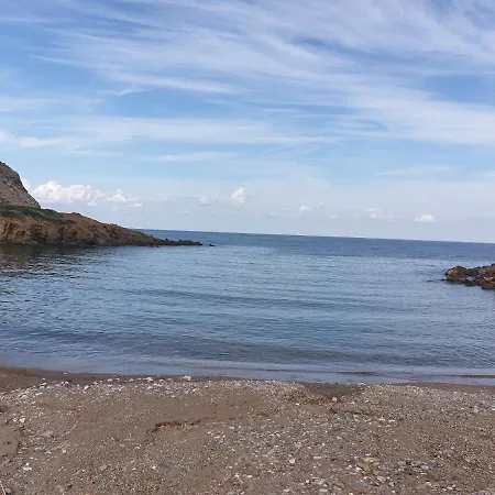 Sunny Hideaway In Chersonisos 게스트하우스
